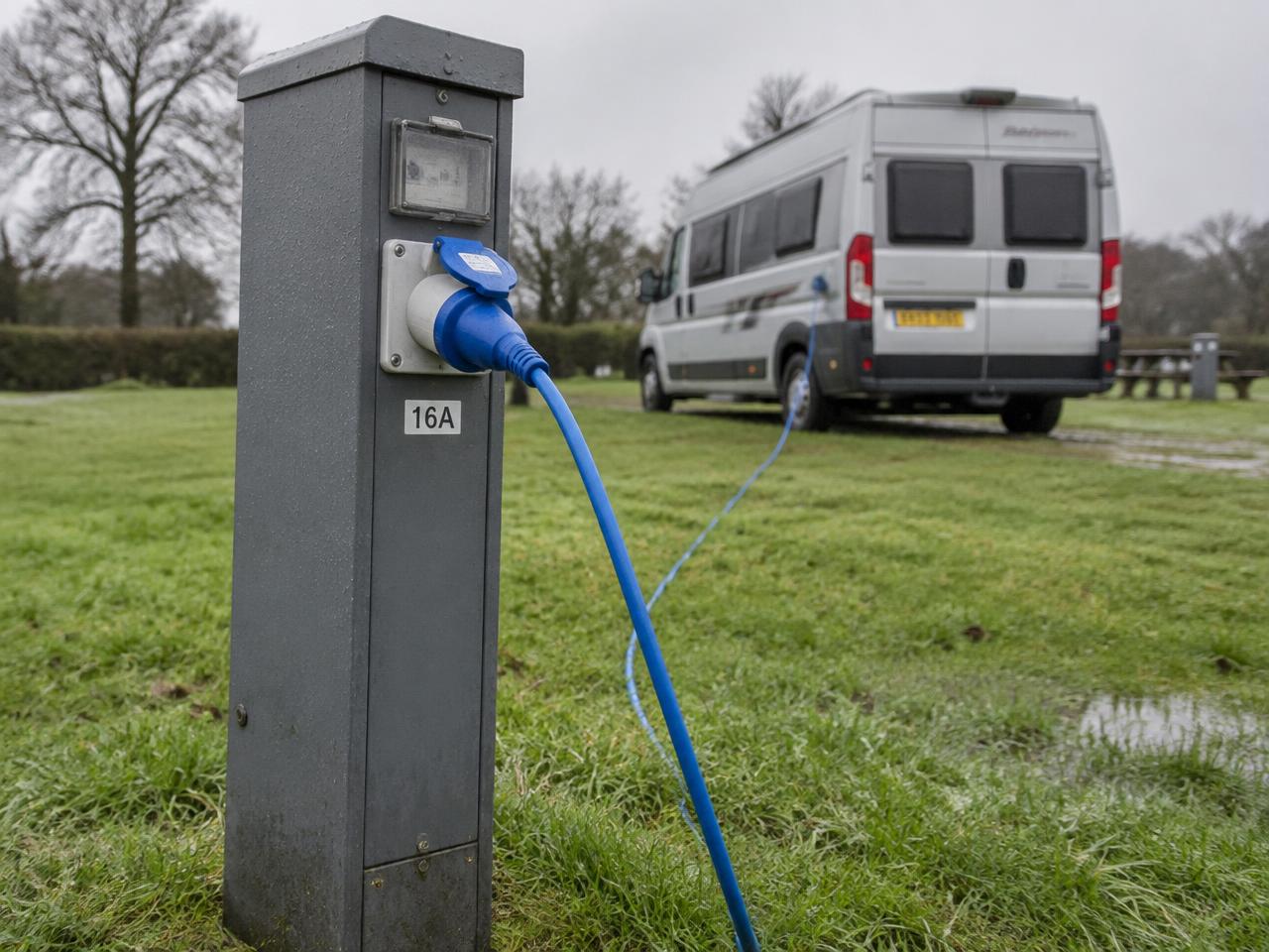 Electric hook-up point